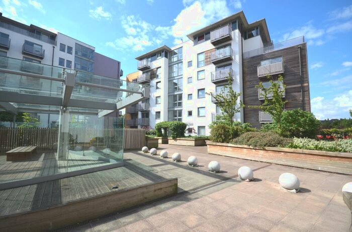 1 Bedroom Flat To Rent In Deals Gateway London, SE13