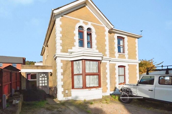 1 Bedroom Flat For Sale In Weston Road, Cowes, Isle Of Wight, PO31