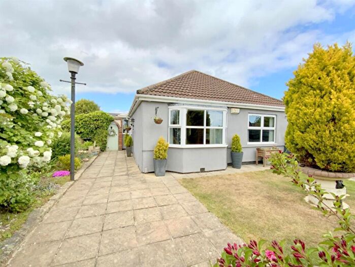 3 Bedroom Detached Bungalow For Sale In College Avenue, Scartho, DN33