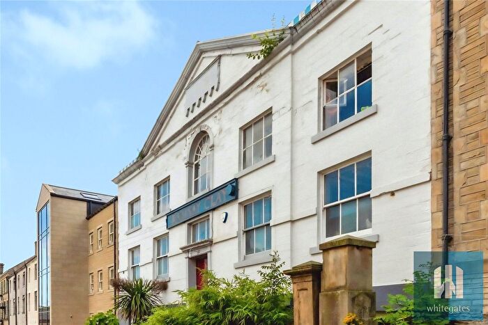 1 Bedroom Flat To Rent In Bath Street, Huddersfield, HD1