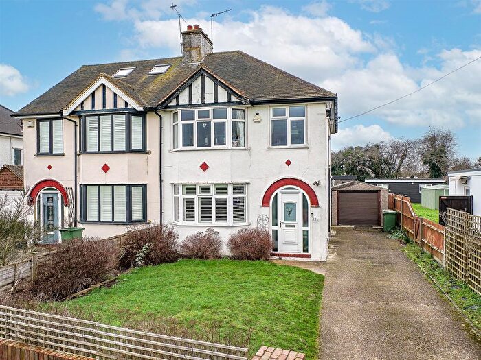 3 Bedroom Property For Sale In Shenley Lane, London Colney, St. Albans, AL2