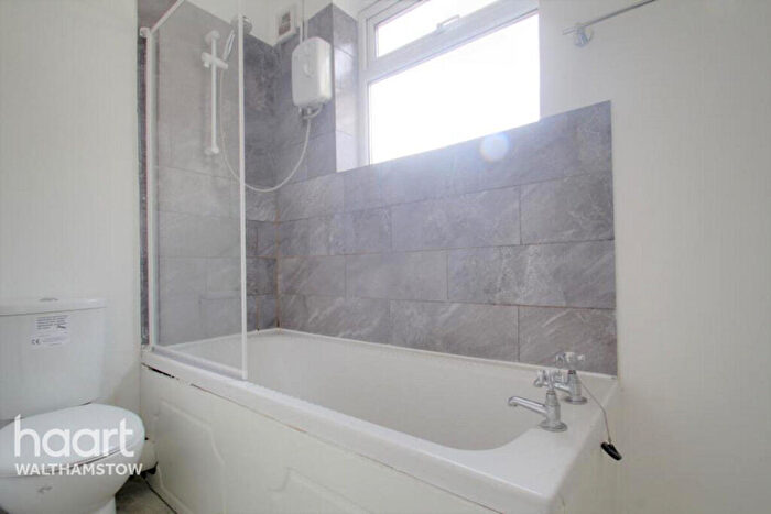 2 Bedroom Flat To Rent In St Mary Road, London, E17