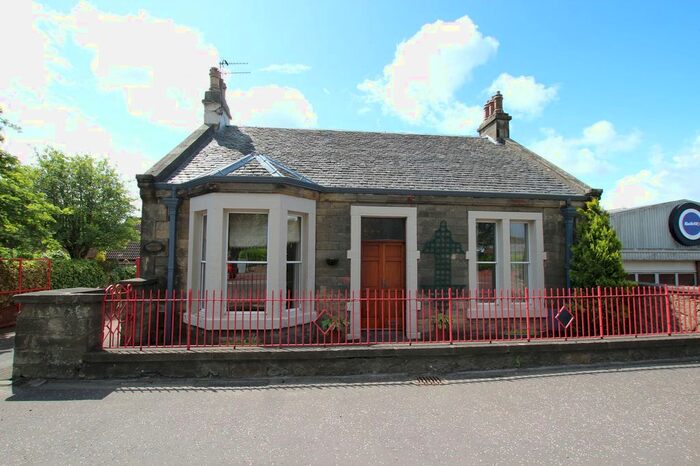 4 Bedroom Detached House For Sale In East Main Street, Broxburn, EH52