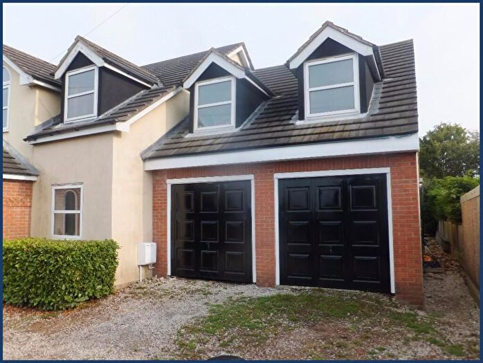 2 Bedroom Maisonette To Rent In Southwell Road East, Rainworth, Mansfield, NG21