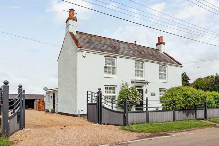 5 Bedroom Detached House For Sale In Detached Period Home In Friday Bridge, PE14