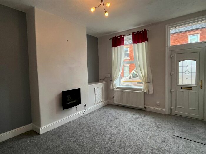 2 Bedroom End Of Terrace House To Rent In Wilson Street, Carlisle, CA2