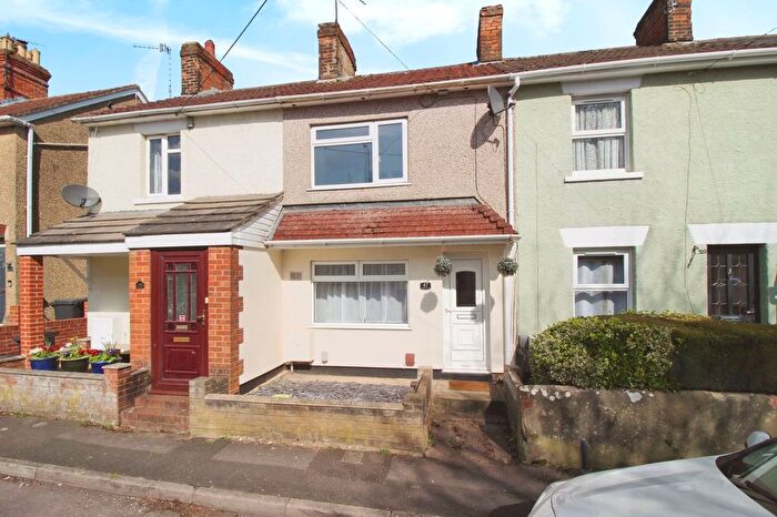 2 Bedroom Terraced House To Rent In Dores Road, Swindon, SN2