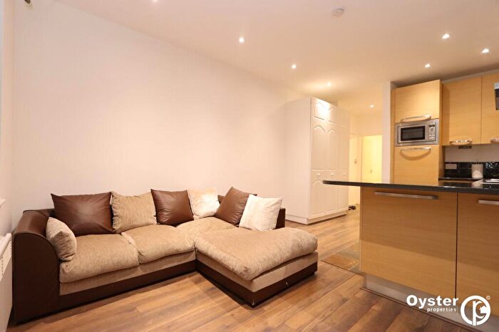 1 Bedroom Flat To Rent In Chase Side, London, N14