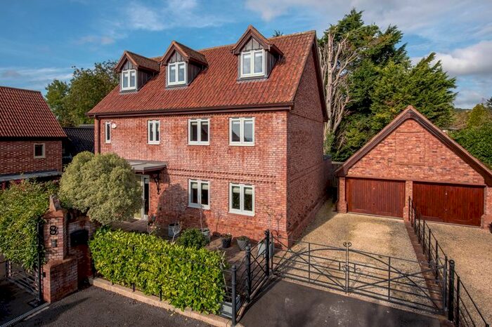 4 Bedroom Detached House For Sale In Kingston Court, Kingston St. Mary, Taunton, TA2