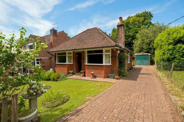 3 Bedroom Chalet For Sale In Poles Lane, Otterbourne, Winchester, SO21