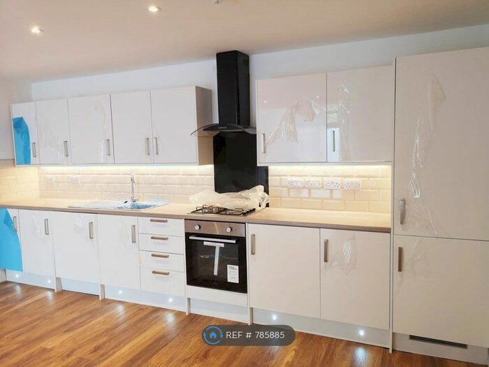 2 Bedroom Flat To Rent In Ashley House Ground Floor, Bristol, BS2