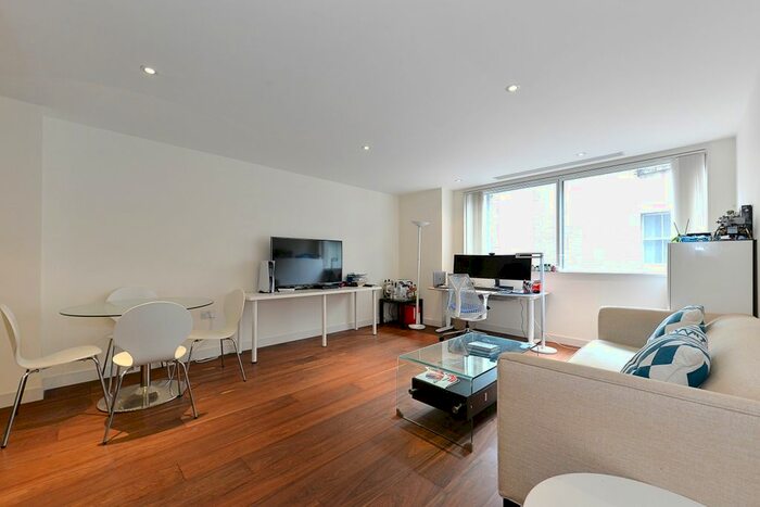 1 Bedroom Flat To Rent In Great Portland Street, London, W1W