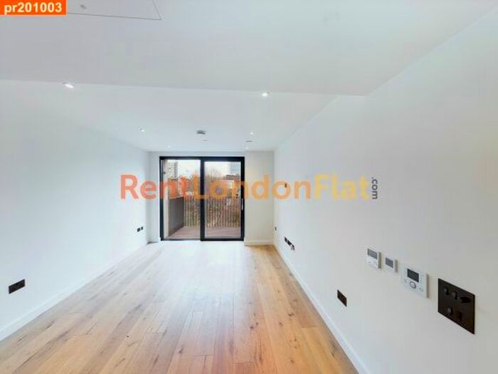 1 Bedroom Flat To Rent In Golden Lane, London, EC1Y