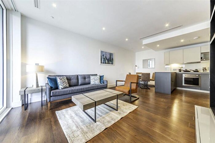 1 Bedroom Flat To Rent In Harbour Way, Canary Wharf, E14