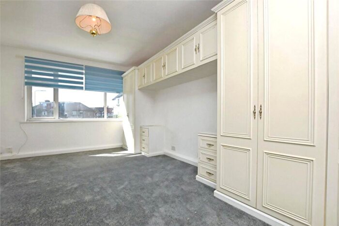 1 Bedroom Maisonette To Rent In Chadwell Heath Lane, Chadwell Heath, Romford, RM6