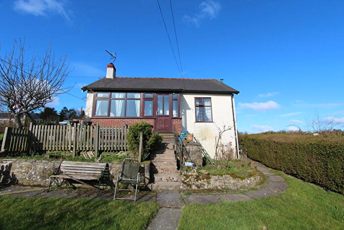 3 Bedroom Detached Bungalow For Sale In Old Road, Bwlchgwyn, LL11
