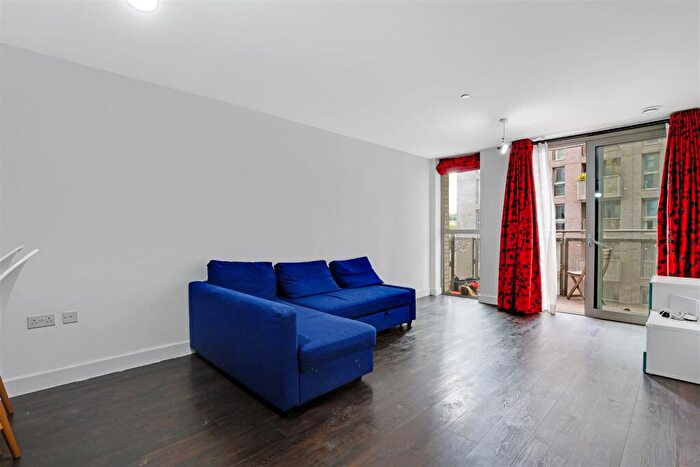 2 Bedroom Apartment To Rent In Venice Corte, Lewisham, SE13