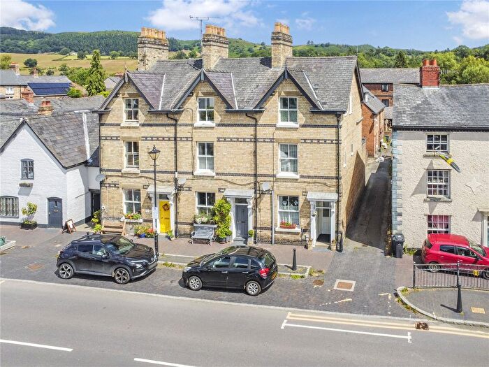 3 Bedroom Flat For Sale In High Street, Llanfyllin, Powys, SY22