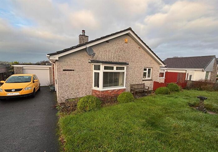 2 Bedroom Bungalow To Rent In Dunheved Fields, Launceston, PL15