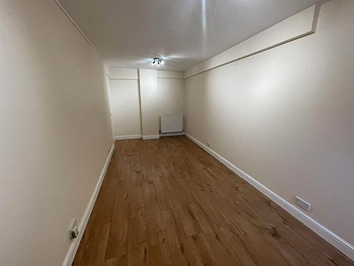 2 Bedroom Detached House To Rent In Chantry Gate, Bishops Cleeve, Cheltenham, GL52
