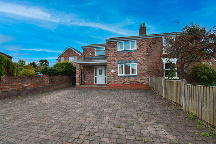 3 Bedroom Semi-Detached House For Sale In Seahill Road, Chester, CH1