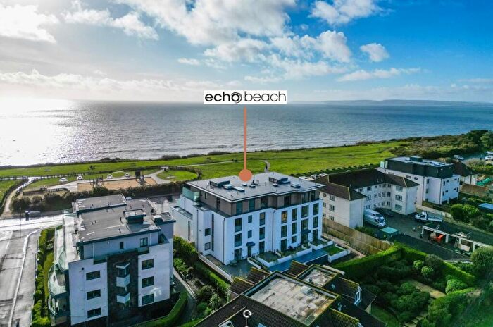 2 Bedroom Apartment For Sale In Boscombe Overcliff Drive, Southbourne, Bournemouth, Dorset, BH5