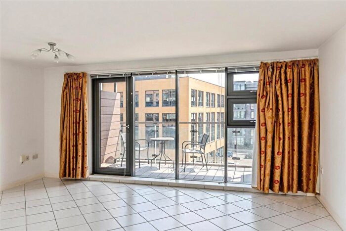 2 Bedroom Flat For Sale In Deanery Road, Bristol, BS1 - Photo 8