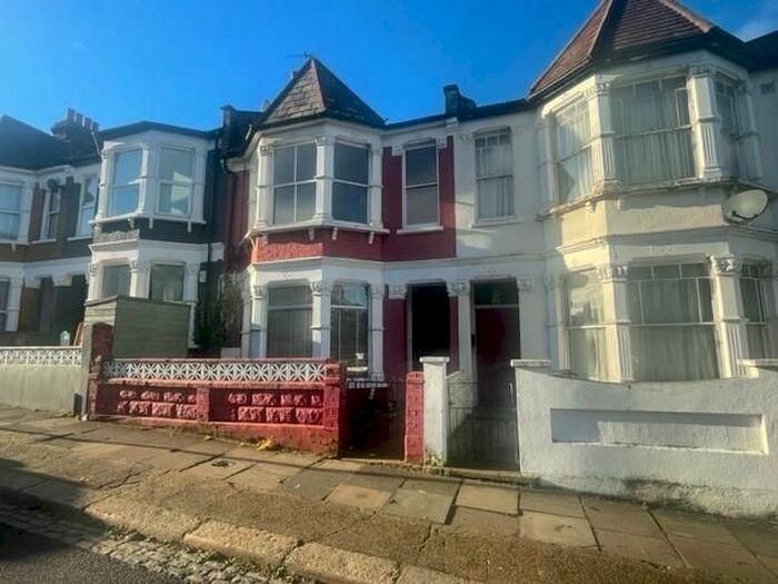 2 Bedroom Flat To Rent In Mount Pleasant Road, Tottenham, London, N17