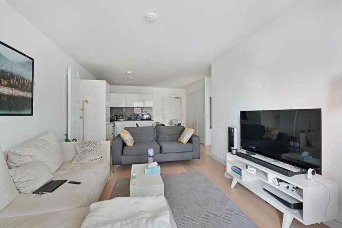 1 Bedroom Apartment For Sale In John Cabot House, Royal Wharf, E16