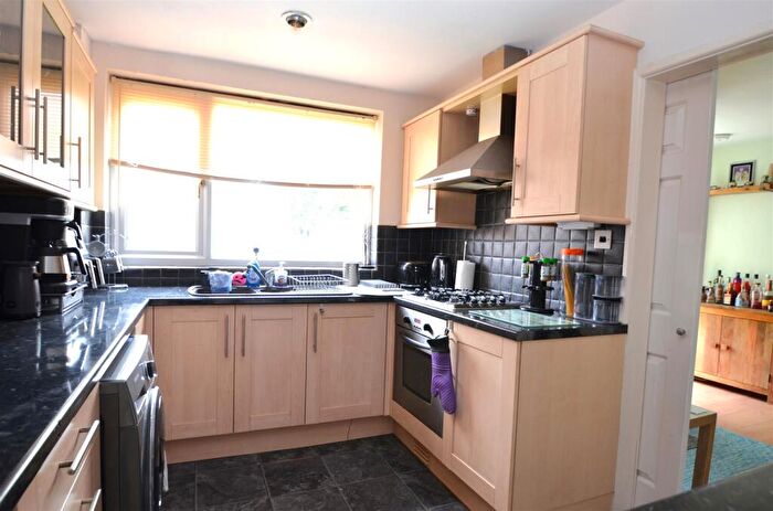 3 Bedroom End Of Terrace House For Sale In Eastway Close, Nailsea, BS48