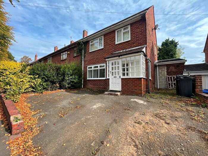 6 Bedroom Semi-Detached House To Rent In Langdale Road, Great Barr, Birmingham, B43