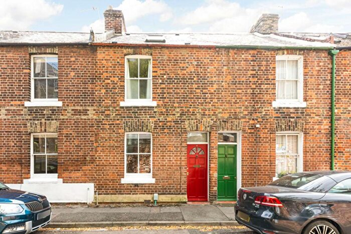 2 Bedroom Terraced House To Rent In Mount Street, Jericho, OX2