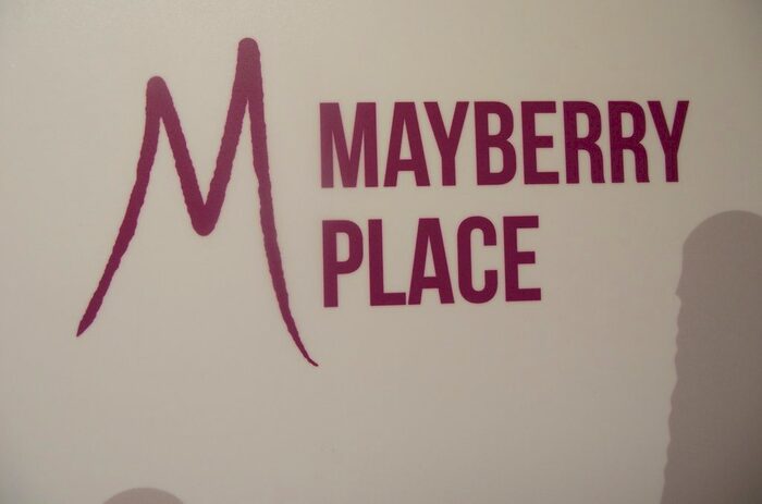 2 Bedroom Flat To Rent In Mayberry Place, Rumbow, Halesowen, West Midlands, B63