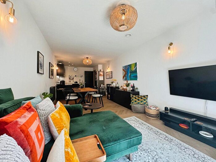 1 Bedroom Flat To Rent In The Limes Wilmslow Road, Didsbury, Manchester, M20