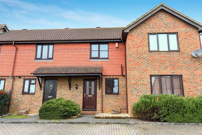 2 Bedroom Terraced House To Rent In Coleridge Close, Twyford, Reading, Berkshire RG10