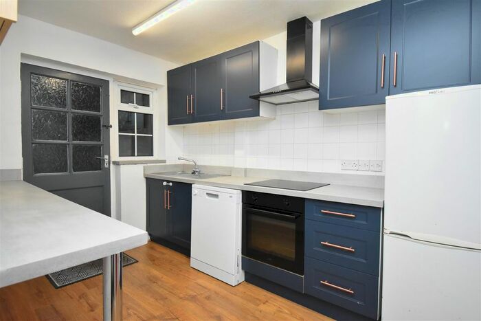 3 Bedroom Terraced House To Rent In North Lane, York, YO24