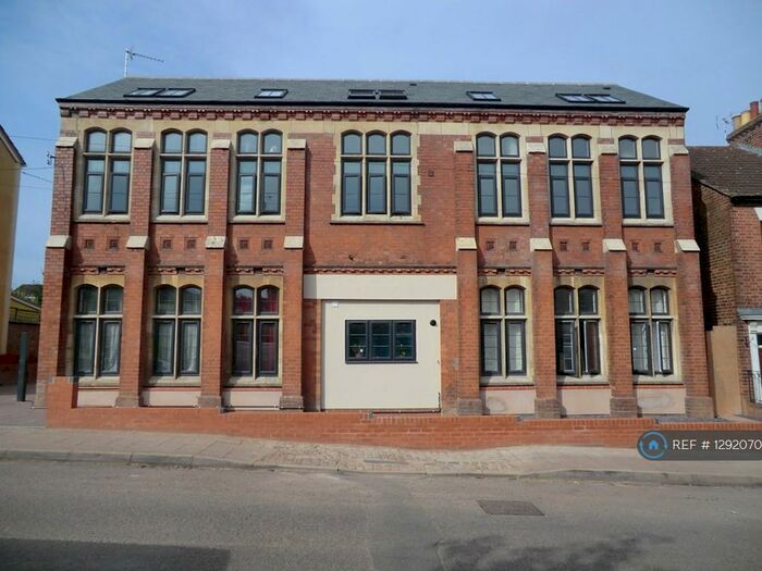 2 Bedroom Flat To Rent In The Watchmakers, Coventry, CV5