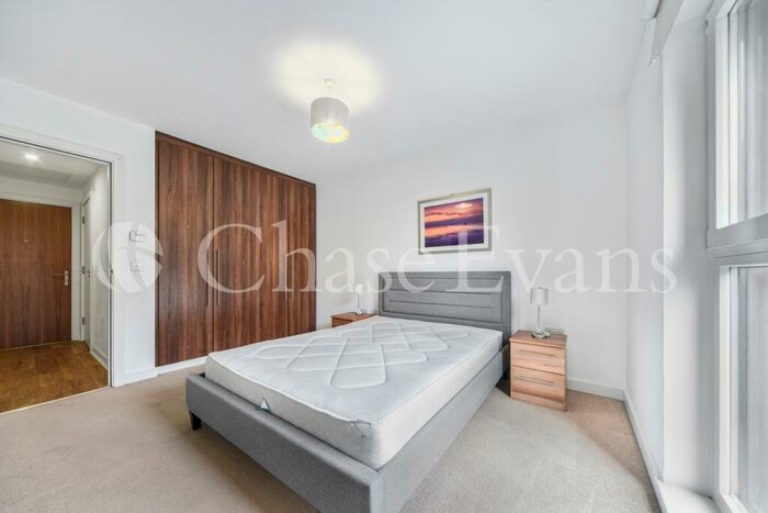 1 Bedroom Flat To Rent In Westferry Road, Isle Of Dogs, London, E14