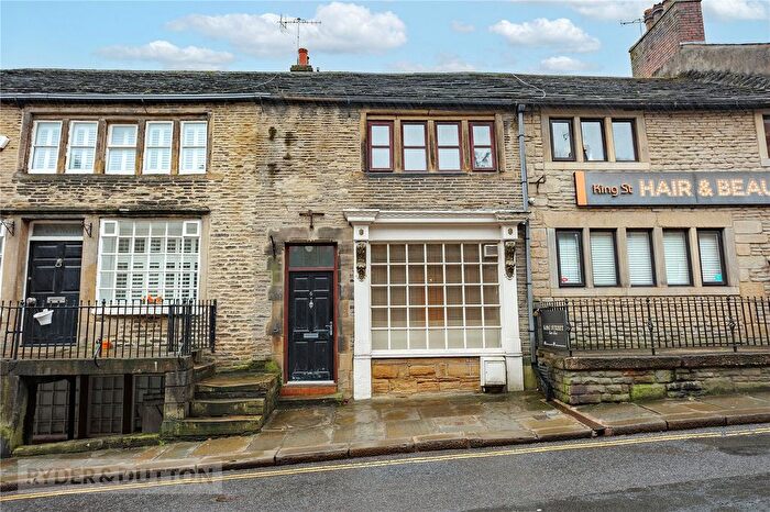 2 Bedroom Flat For Sale In King Street, Delph, Saddleworth, OL3