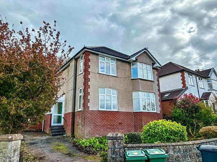 3 Bedroom Detached House To Rent In Kings Road, Clevedon, BS21