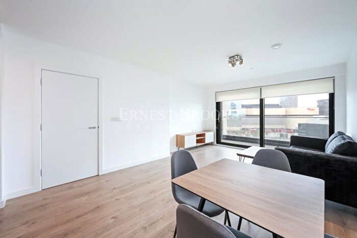 1 Bedroom Apartment To Rent In Legacy Tower, Great Eastern Road, Stratford, E15