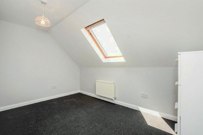4 Bedroom Terraced House To Rent In Holy Cross Church, The Slade, SE18