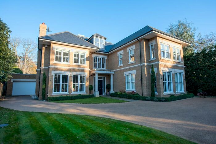 7 Bedroom Detached House To Rent In Woodpecker Close, Cobham KT11