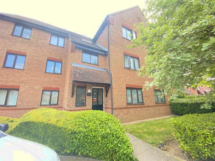1 Bedroom Flat To Rent In Coalport Close, Harlow, CM17