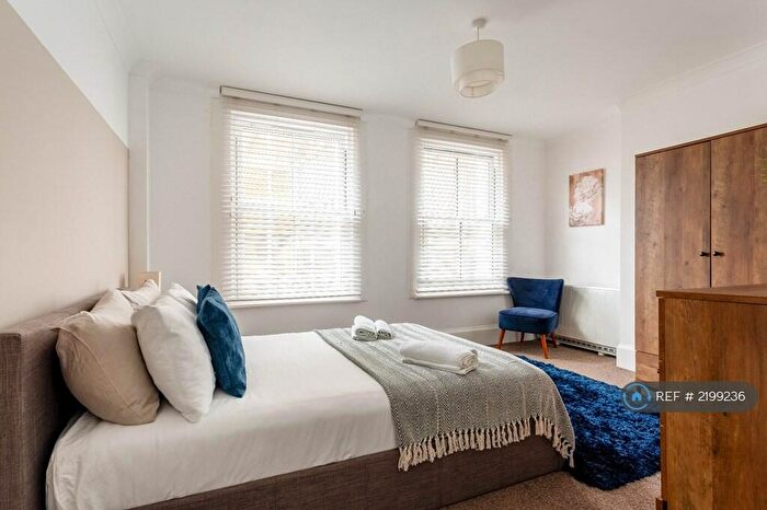 3 Bedroom Flat To Rent In West Street, Brighton, BN1