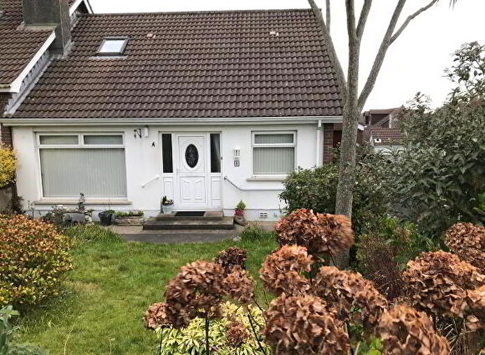 4 Bedroom Semi-detached Chalet Bungalows For Sale In Ardmoyle Park, Ballymena, BT44