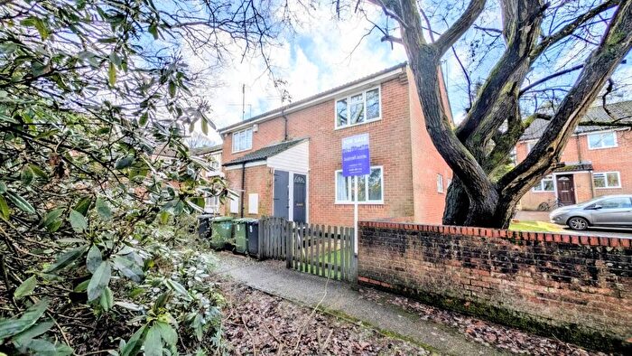 1 Bedroom Maisonette For Sale In Cornwall Road, Whitehill, Hampshire, GU35