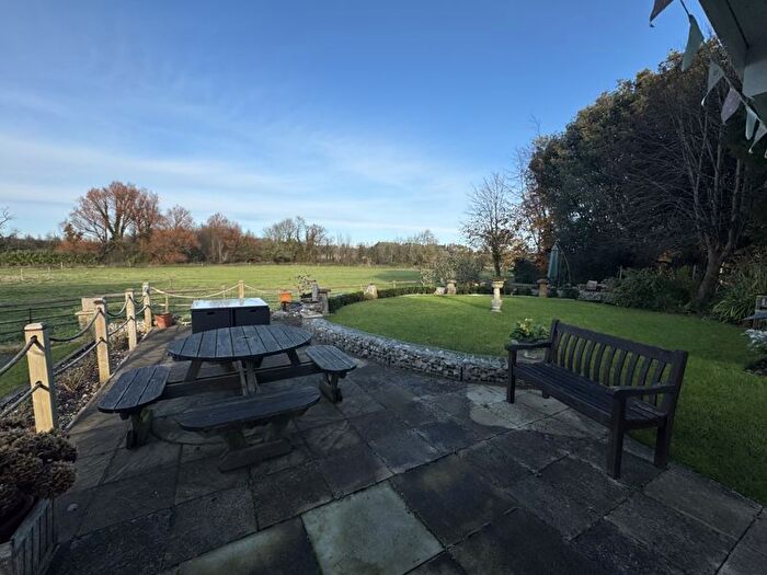 2 Bedroom Property For Sale In The Stables, Puddletown, DT2