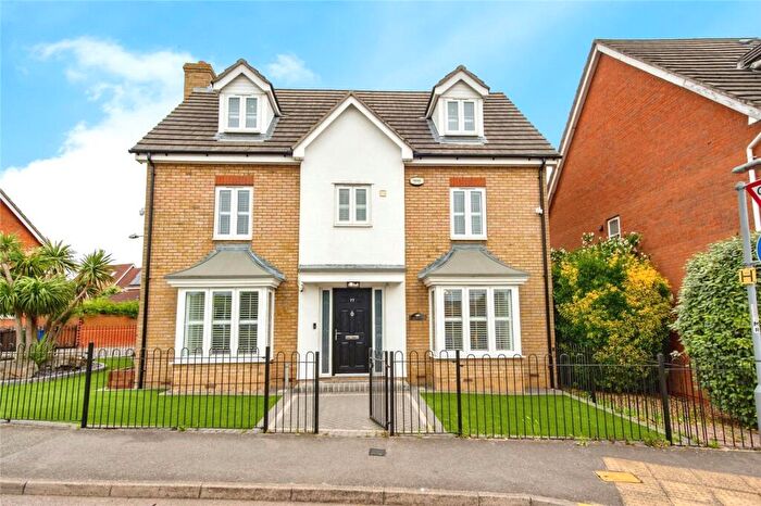 5 Bedroom Detached House For Sale In Mayflower Road, Chafford Hundred, Grays, Essex, RM16