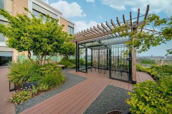 1 Bedroom Flat To Rent In Chartwell House, London, SW11